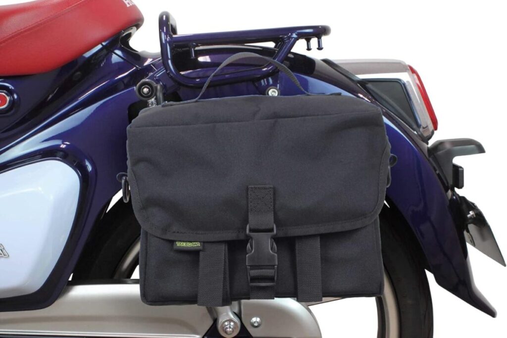 モンキー125のサイドバッグ：SP武川製は小型で干渉リスクが低い