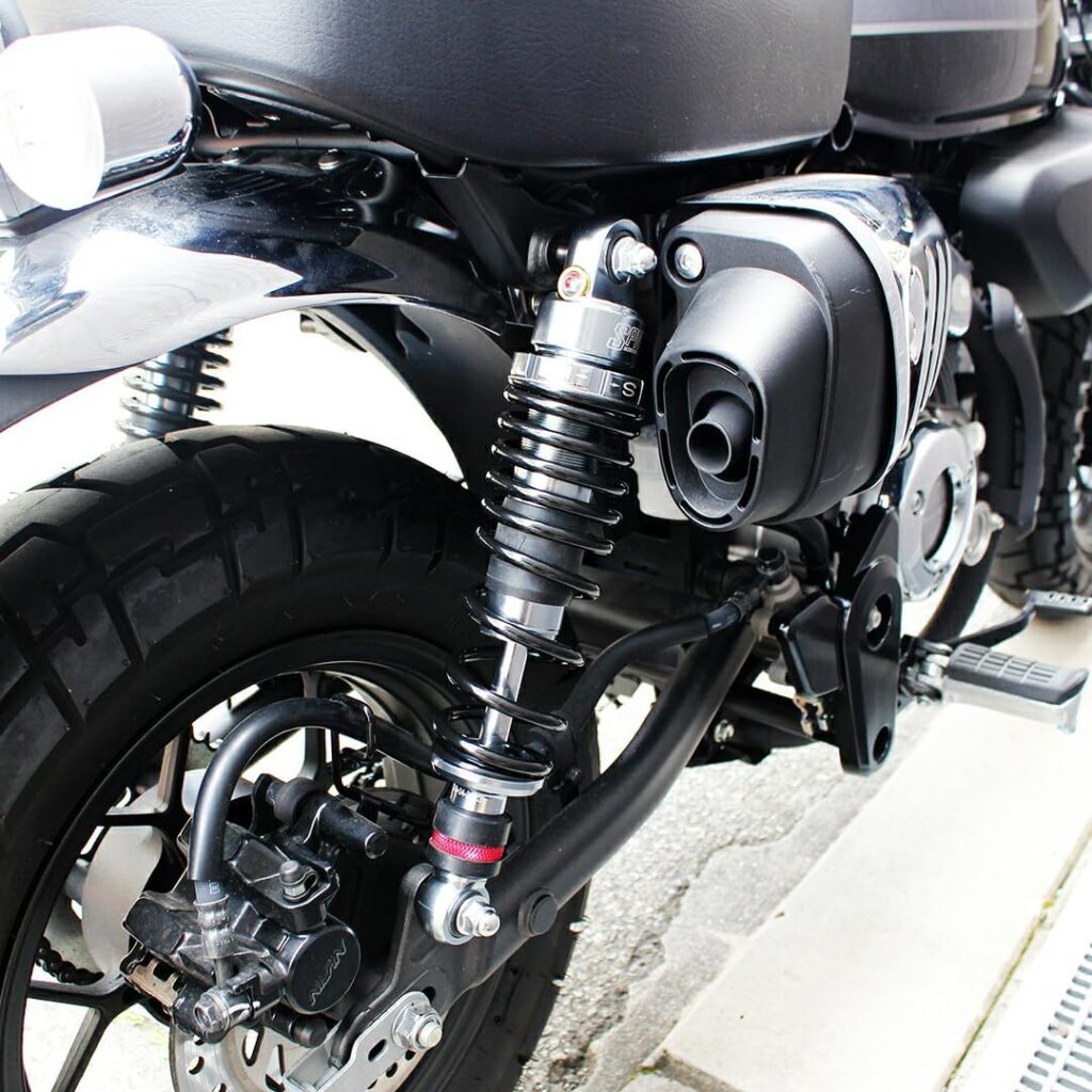 モンキー125の足つき：ローダウンサス交換のメリットと罠