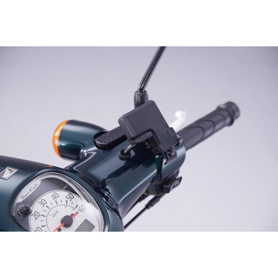 ホンダアクセサリー KIT USB CHARGER ・08U01-K4K-J30
